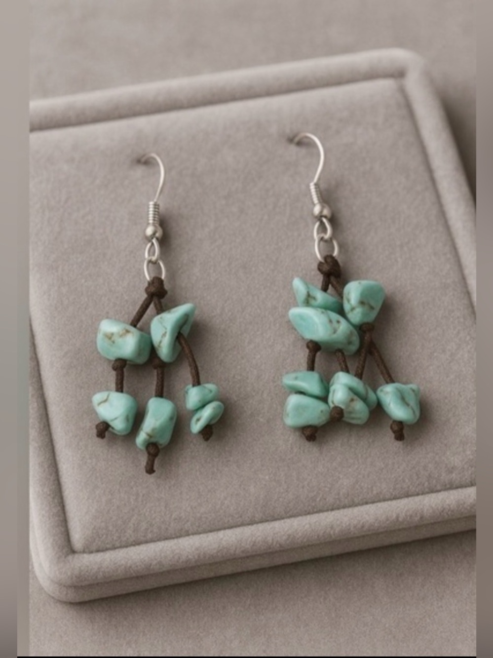 Premier Designs OCEAN BREEZE Faux Turquoise Chips Fishhook NWT 2.25" #431